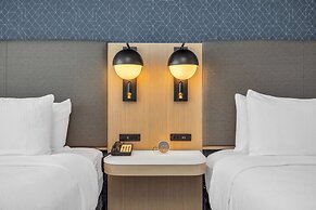 La Quinta Inn & Suites by Wyndham San Jose Airport-Downtown