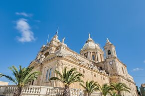 Nadurija, So Nice Gozitan Villa + Pool