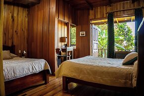 Hotel Flor de Bromelia