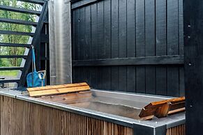 Finger Lakes Treehouse & Spa