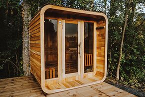 Finger Lakes Treehouse & Spa