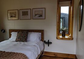 Finger Lakes Treehouse & Spa