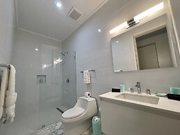 The Cove - Condo Hotel - Perfect Location