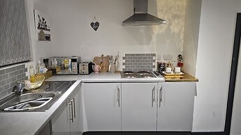 Beautiful En-suite Studio in Leeds -lower Floor