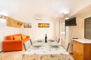 3180 Appartamento Raffaella by Barbarhouse