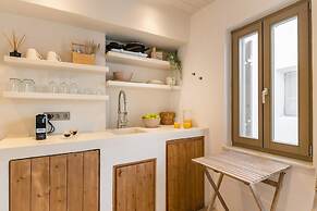 Afluencia Suite - Naoussa