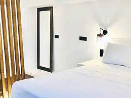 Afluencia Suite - Naoussa