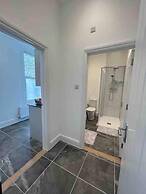 Stunning 4-bed Apartment in Cambridge