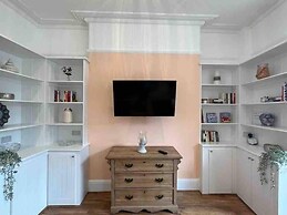 Stunning 4-bed Apartment in Cambridge