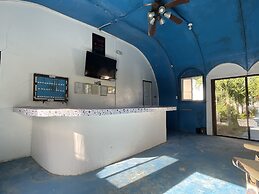 Binubusan Beach Hotel & Resort