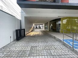 Lighthouse Point Hotel