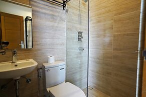 Lighthouse Point Hotel