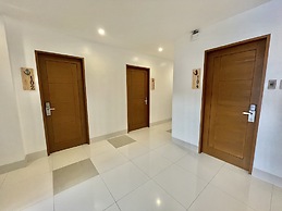 Lighthouse Point Hotel