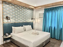 Lighthouse Point Hotel