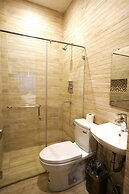 Lighthouse Point Hotel