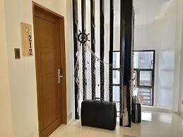 Lighthouse Point Hotel