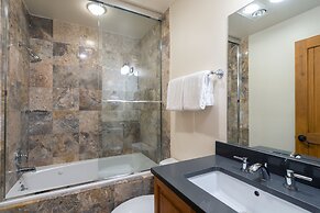 Bear Creek Lodge 410 4 Bedroom Condo by Alpine Lodging Telluride