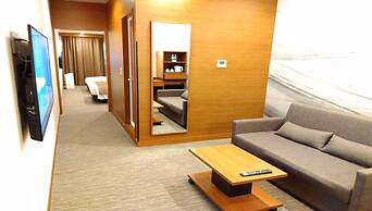 Odysis Suites Osaka Airport Hotel