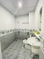 Little Vietnam Hotel - Cat Ba