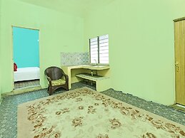 OYO 90740 Paddington Lodge