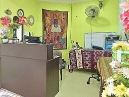 OYO 90740 Paddington Lodge