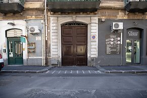Tra l'Etna e il mare via Oberdan