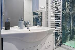 Tra l'Etna e il mare via Oberdan