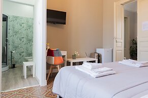 Tra l'Etna e il mare via Oberdan