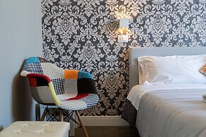 Tra l'Etna e il mare via Oberdan