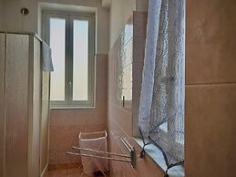 Tra l'Etna e il mare via Oberdan