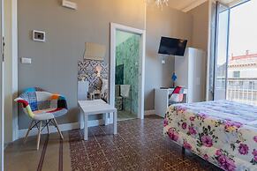 Tra l'Etna e il mare via Oberdan