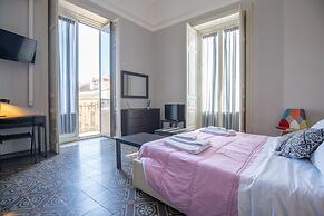 Tra l'Etna e il mare via Oberdan