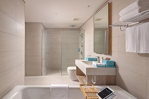 A La Carte Ha Long Bay Residence