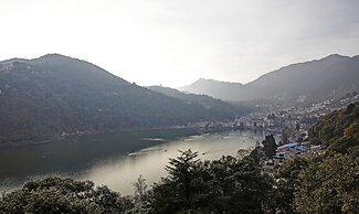 Treebo Kosmos Anamika, 1 Km From Nainital Lake
