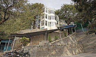 Treebo Kosmos Anamika, 1 Km From Nainital Lake