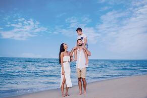 Wyndham Hoi An Royal Beachfront Resort & Villas
