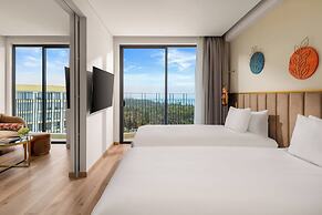 Wyndham Hoi An Royal Beachfront Resort & Villas