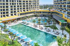 Wyndham Hoi An Royal Beachfront Resort & Villas