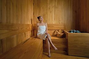 Wyndham Hoi An Royal Beachfront Resort & Villas