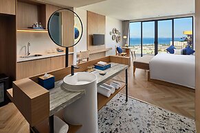 Wyndham Hoi An Royal Beachfront Resort & Villas