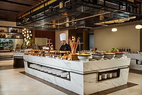 Wyndham Hoi An Royal Beachfront Resort & Villas