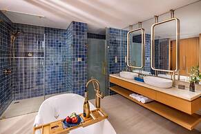 Wyndham Hoi An Royal Beachfront Resort & Villas