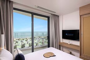 Wyndham Hoi An Royal Beachfront Resort & Villas