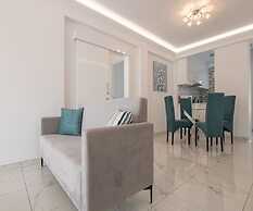 Phaedrus Living Luxury Flat Semeli