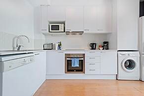 Modern and Chic Apartments in Gracia