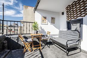 Lovely Flat With Terrace on Istiklal Street