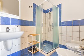 3185 Una Finestra sul Porto by Barbarhouse