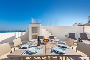 3185 Una Finestra sul Porto by Barbarhouse