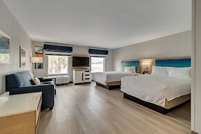 Holiday Inn Express and Suites Destin Miramar Beach by IHG