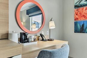 Holiday Inn Express and Suites Destin Miramar Beach by IHG